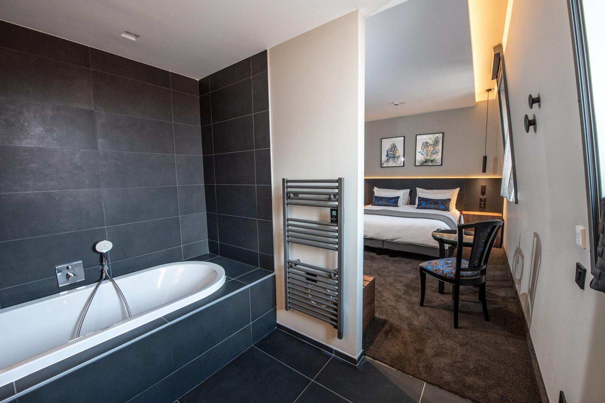 Best Western Premier Le Chapitre Hotel And Spa Remiremont Exterior foto